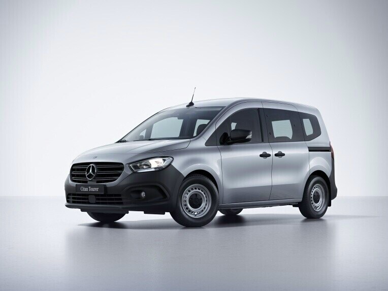 Mercedes-Benz Citan Tourer nella versione di allestimento BASE.