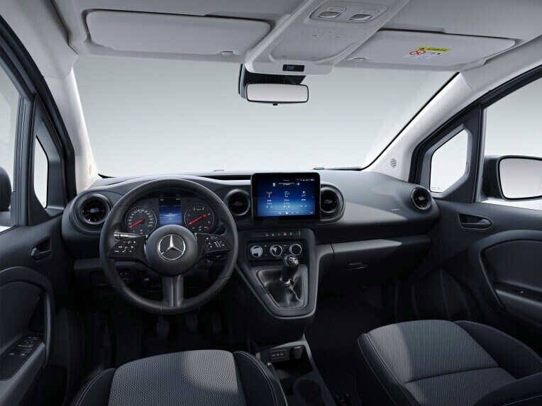 Mercedes-Benz Citan Tourer nella versione di allestimento BASE.