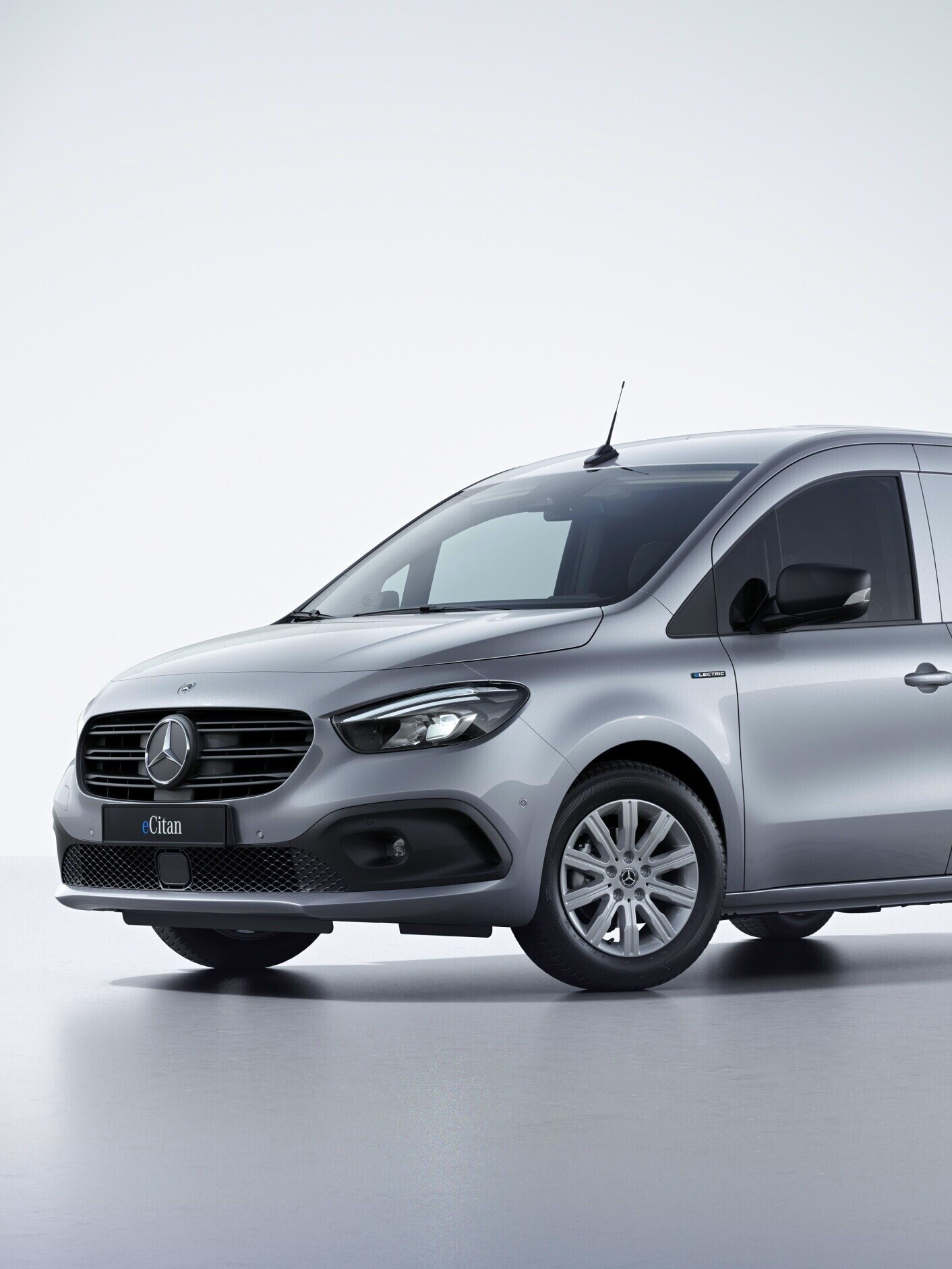 Connettività intelligente grazie ai Digital Extras a bordo di Mercedes-Benz eCitan Furgone.