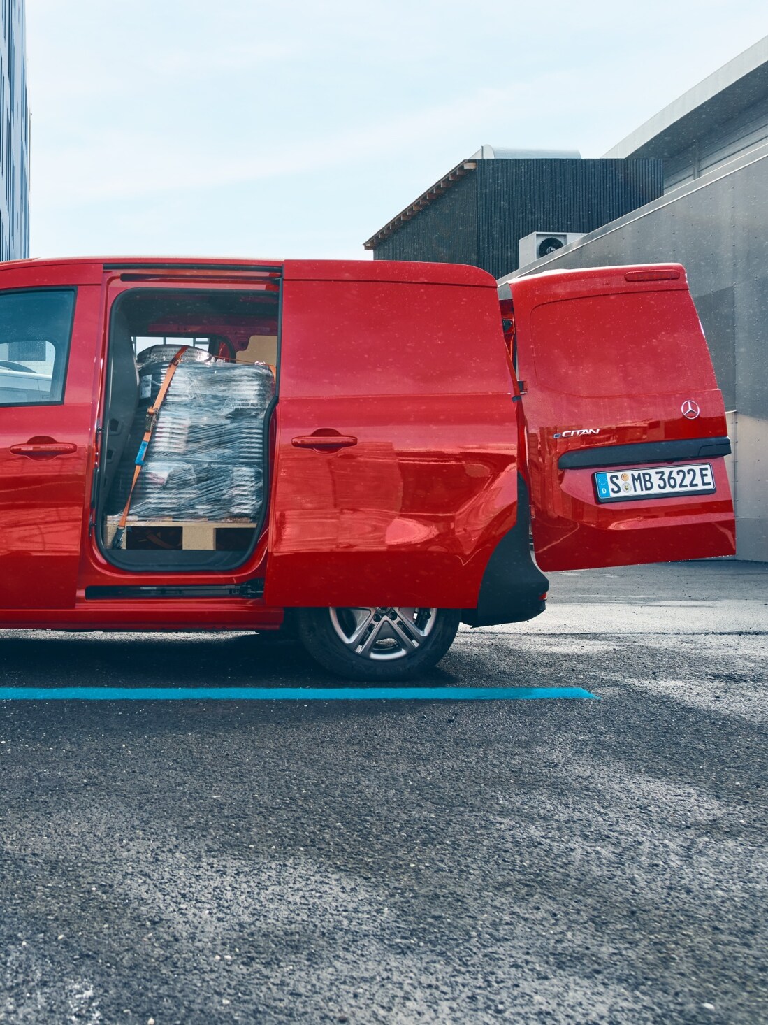 Mercedes-Benz eCitan Furgone in versione Small Van.