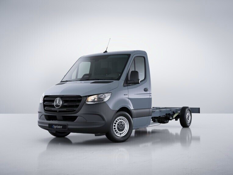 Mercedes-Benz eSprinter Autotelaio nella linea di equipaggiamento BASE.