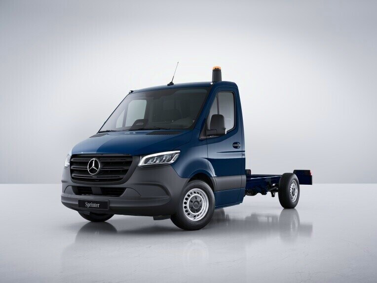 Mercedes-Benz Sprinter Autotelaio nella linea di equipaggiamento PRO.