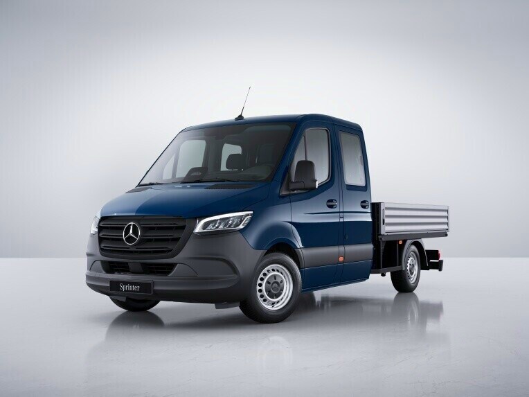 Il Mercedes-Benz Sprinter cassonato nella versione di allestimento BASE.