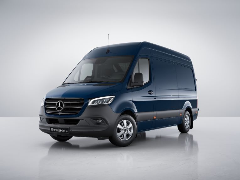 Scopri i furgoni Mercedes-Benz Un furgone Mercedes-Benz Sprinter in grigio scuro