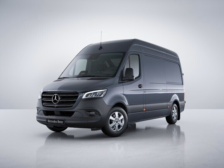 Il Mercedes-Benz Sprinter Furgone nella linea di allestimento SELECT.