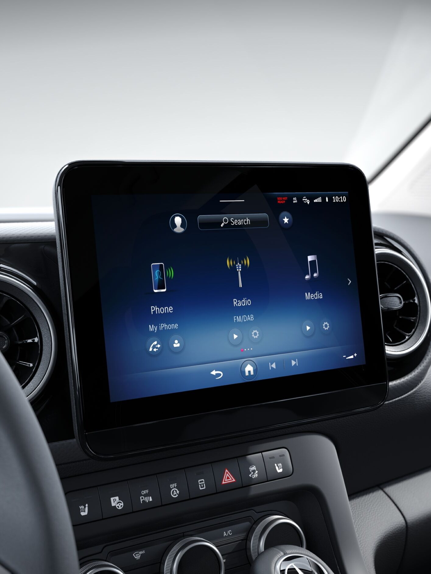 Il sistema multimediale MBUX per i veicoli commerciali Mercedes-Benz.