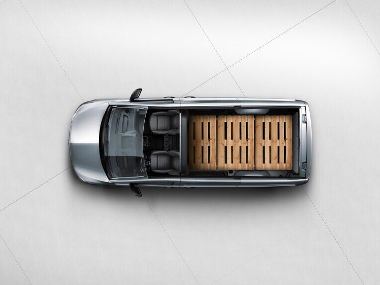Vista dall'alto del vano di carico di Mercedes-Benz Vito Furgone.