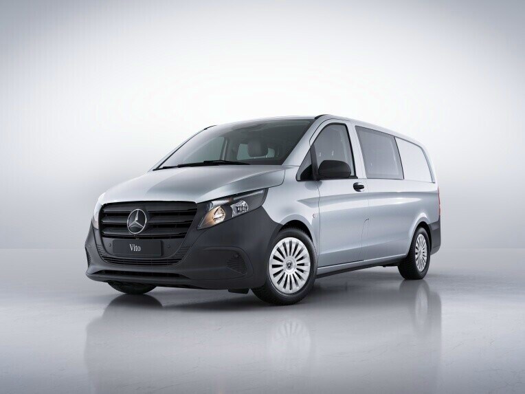 L'assetto base Plus di Mercedes-Benz Vito Mixto.