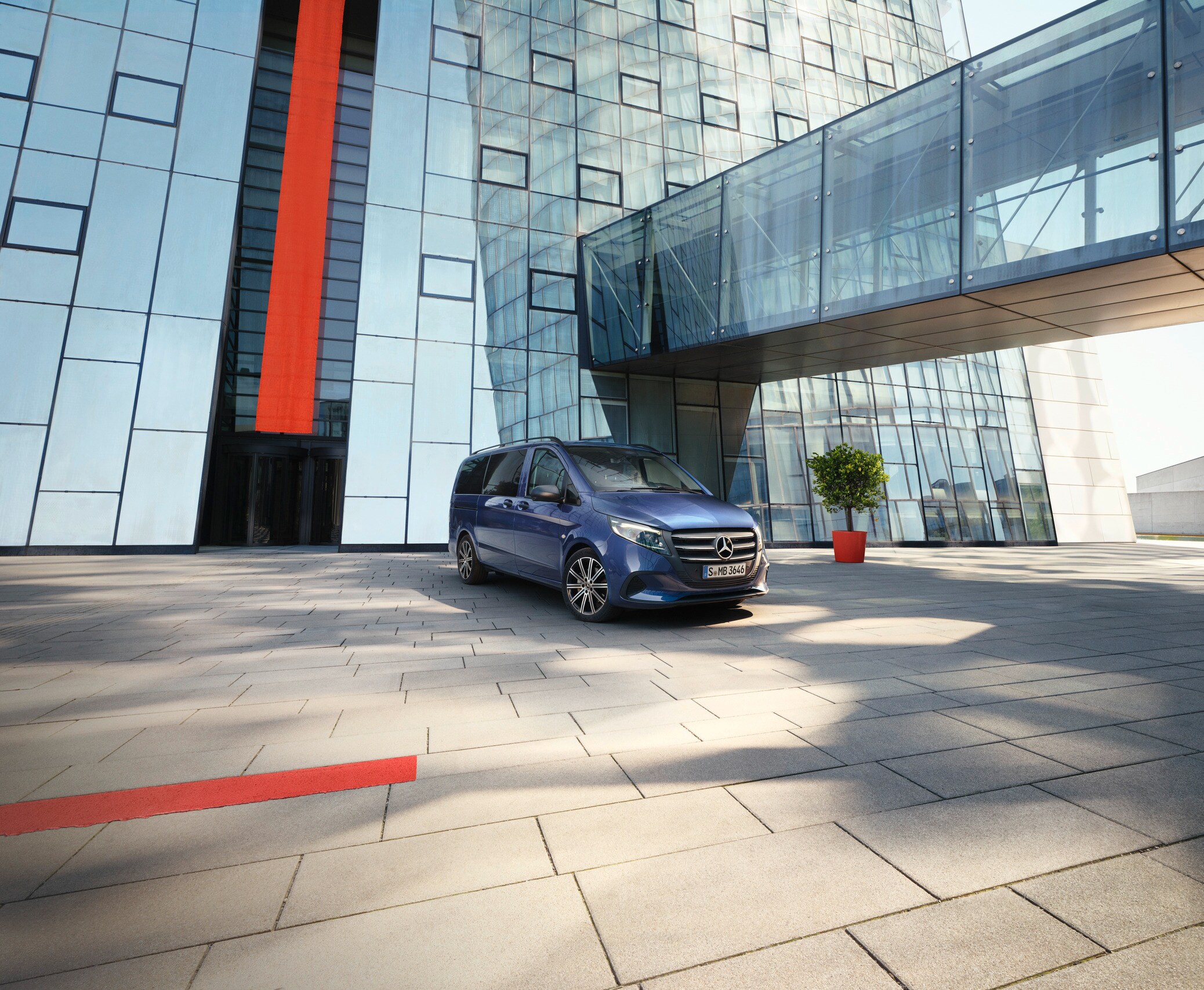 Mercedes benz vito hybrid sales