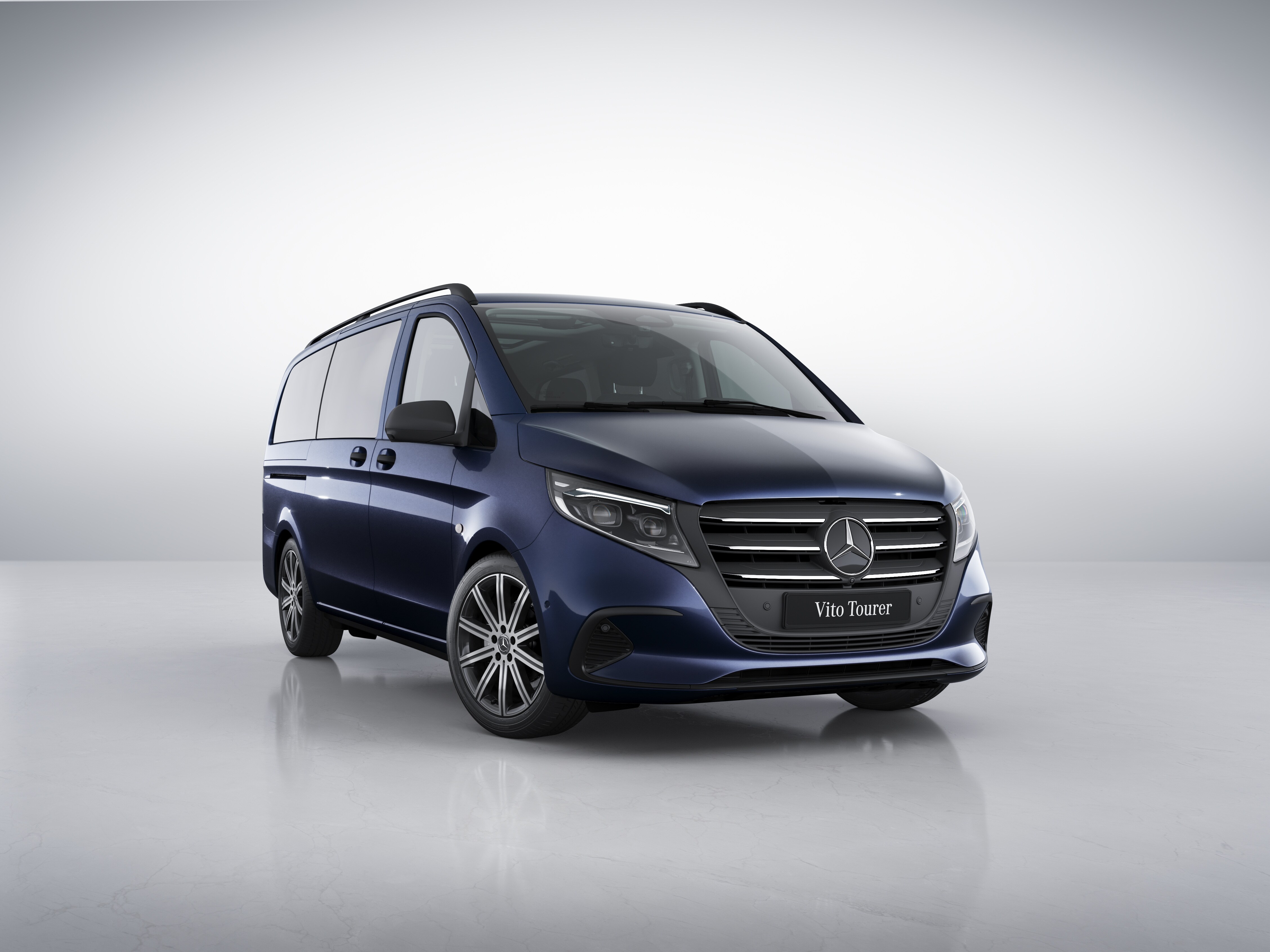 L'assetto sportivo del Mercedes-Benz Vito.