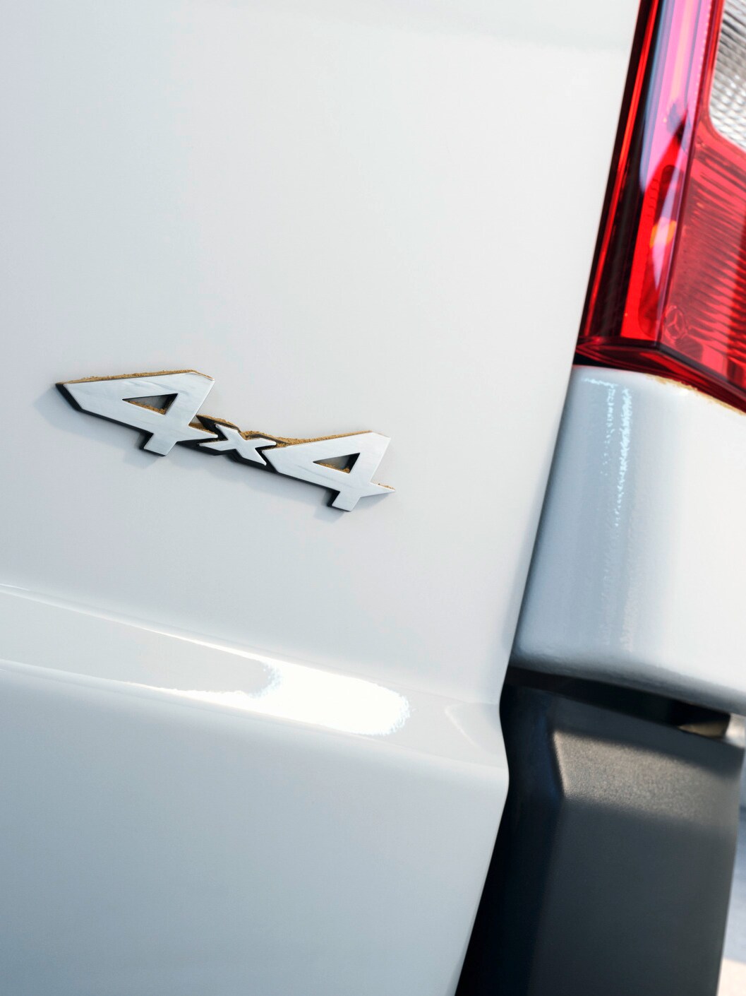 Vista posteriore del Vito Furgone con targhetta 4x4.