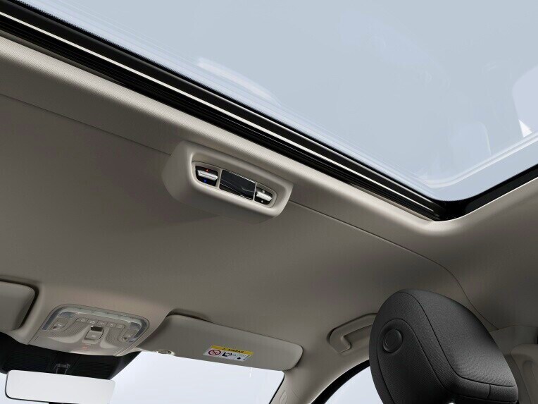 Il climatizzatore a regolazione semiautomatica TEMPMATIC nel vano posteriore assicura ai passeggeri posteriori un piacevole comfort climatico.