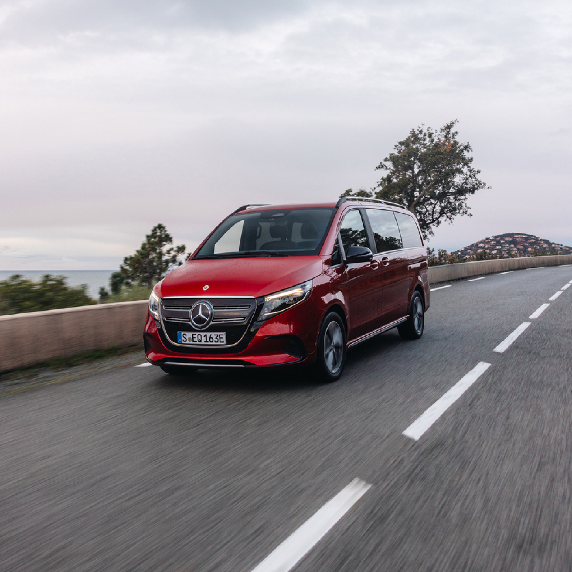 Private vehicles | Digital Extras | Mercedes-Benz A Mercedes-Benz EQV on a country road.