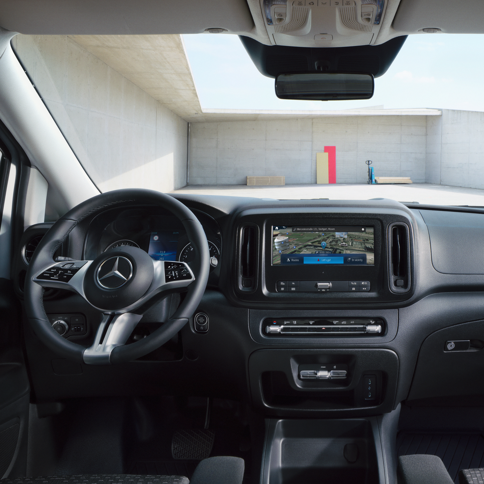 Navigazione per il parcheggio | Digital Extras | Mercedes-Benz Il Digital Extra Navigazione per il parcheggio nel sistema multimediale MBUX di Mercedes-Benz Vito.