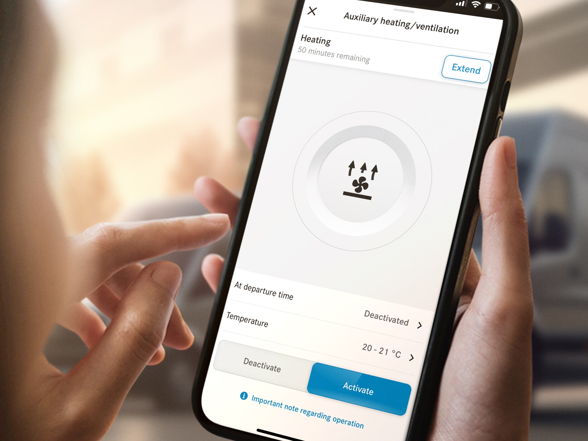 The Auxiliary heating/ventilation function from Mercedes-Benz on a smartphone.