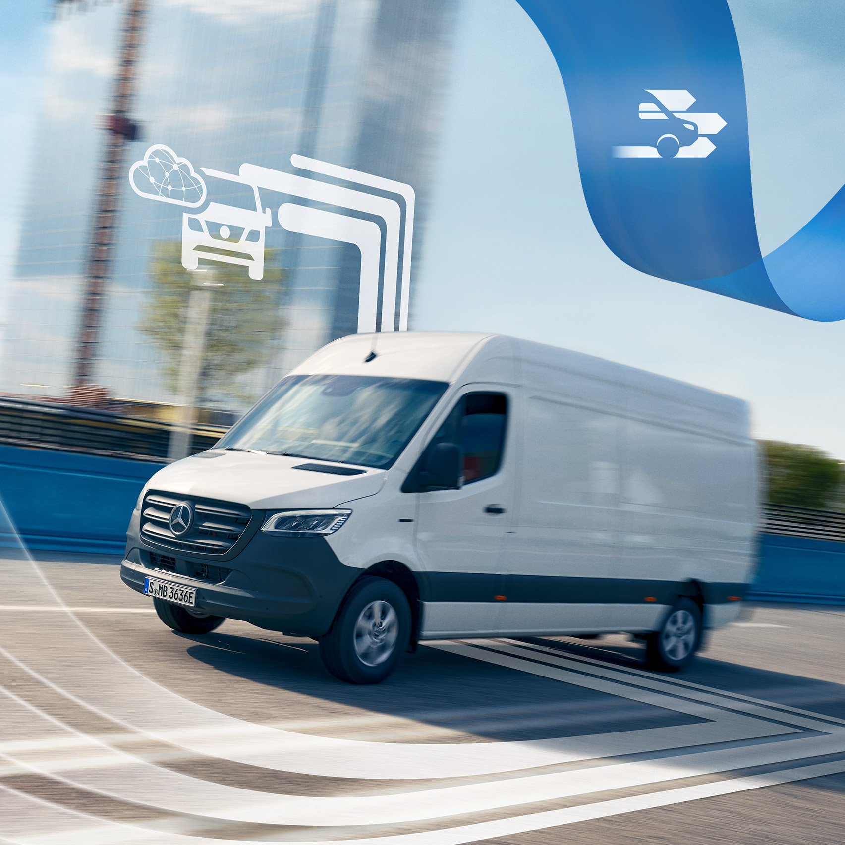 Mercedes-Benz | Tecnologia dei veicoli commerciali | Digital Extras Un veicolo commerciale Mercedes-Benz Sprinter bianco su strada con un simbolo digitale.