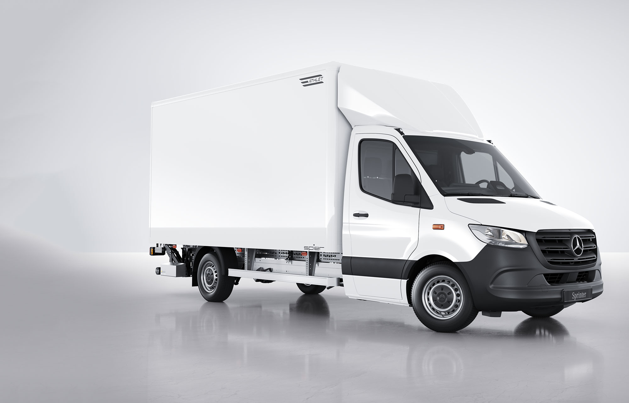 Scopri i veicoli commerciali Mercedes-Benz furgonati Un veicolo commerciale Mercedes-Benz furgonato in bianco