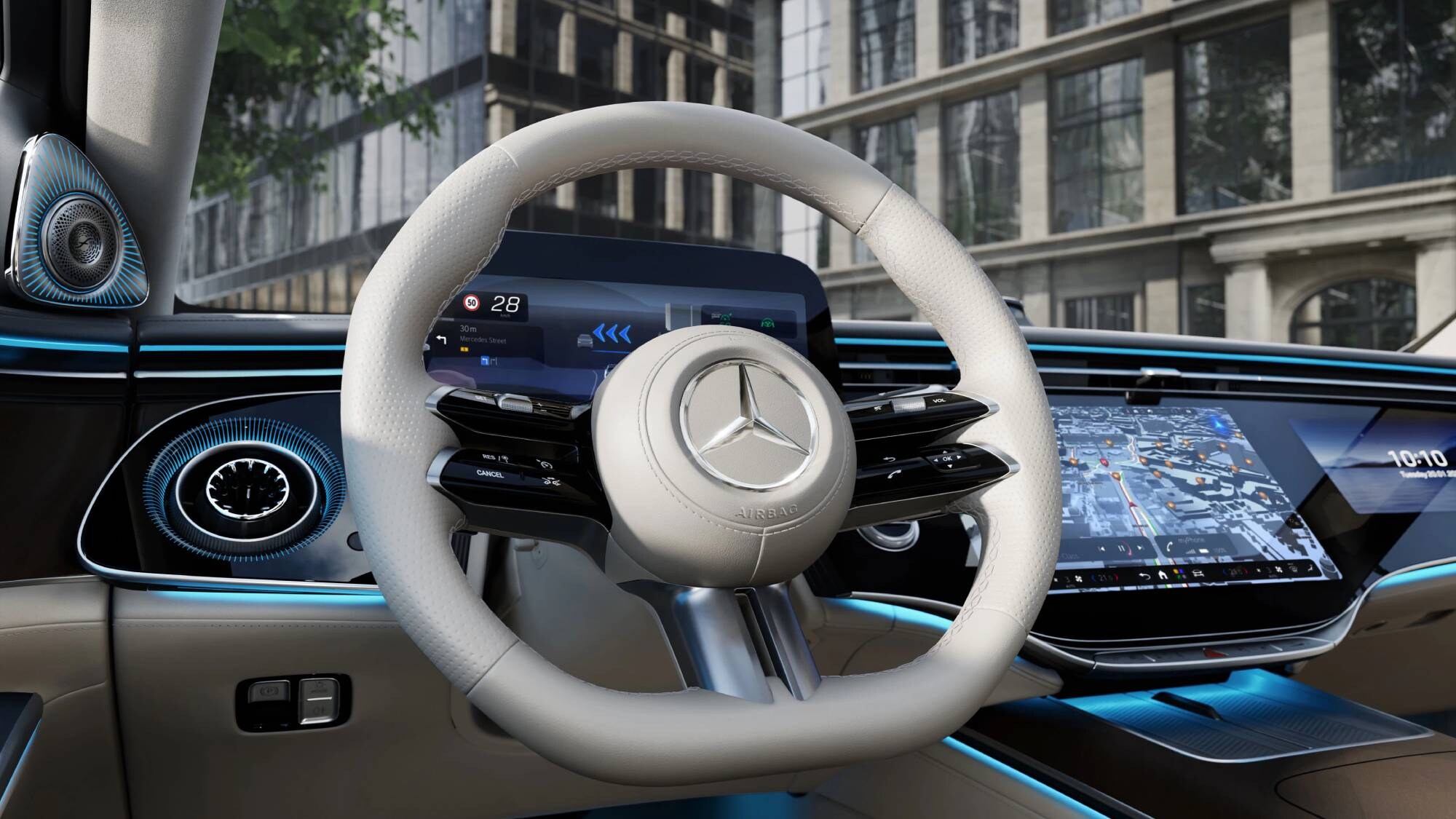 L'abitacolo di una Mercedes-Benz con MBUX