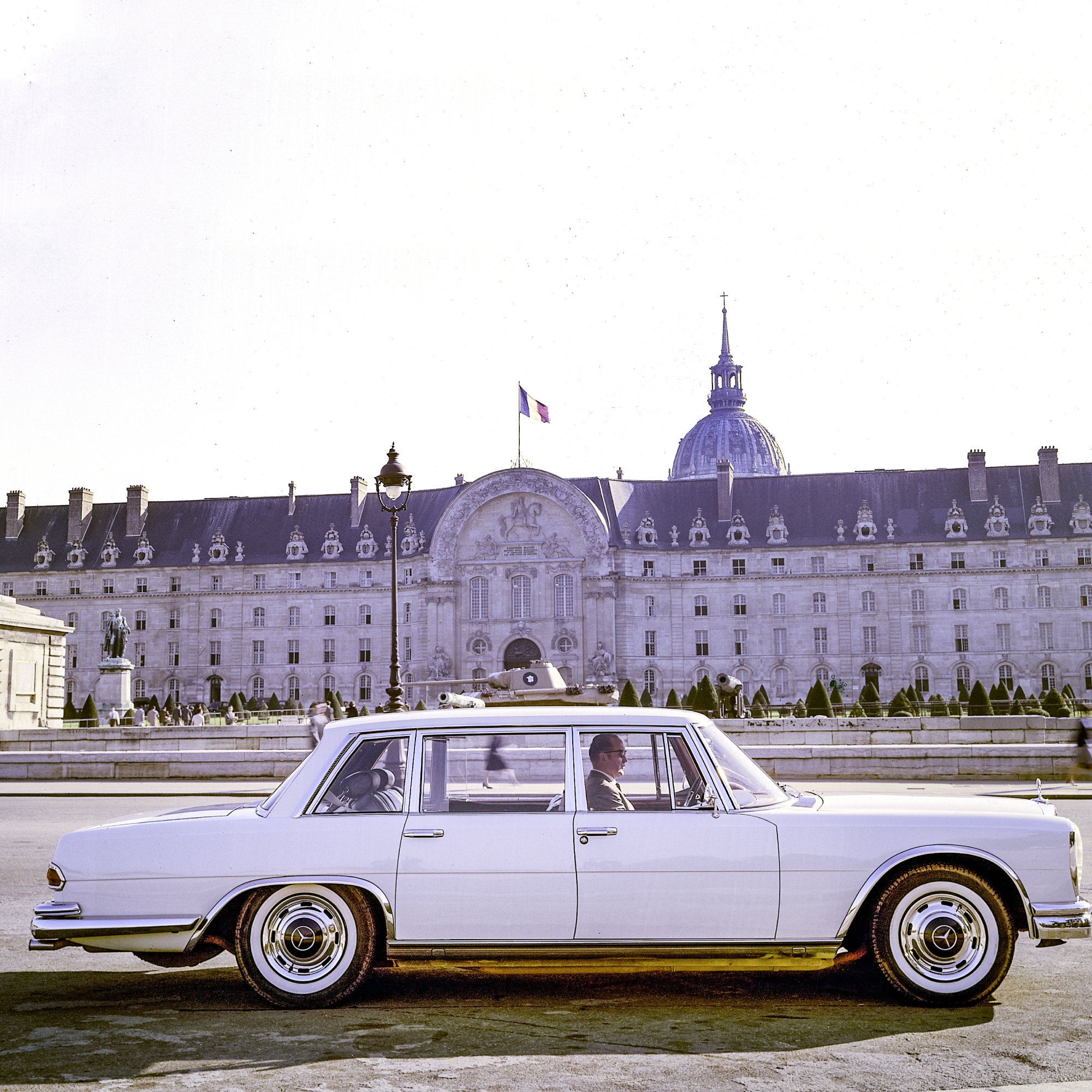 Mercedes-Benz W100 Mercedes-Benz W100