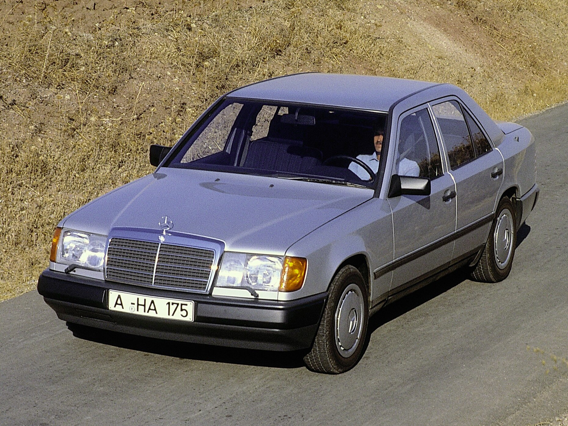 Mercedes-Benz W124