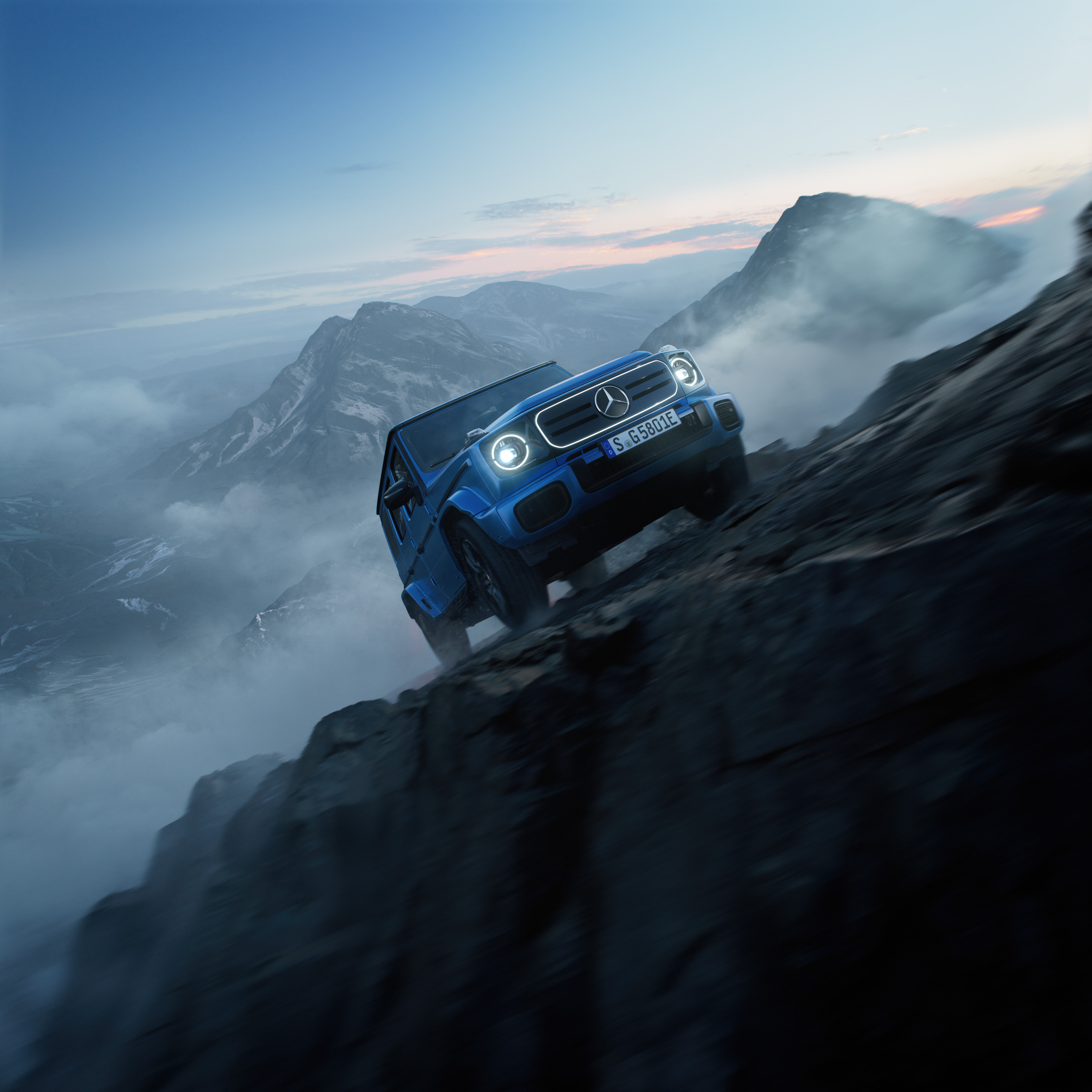 Classe G Una Classe G che scala un pendio