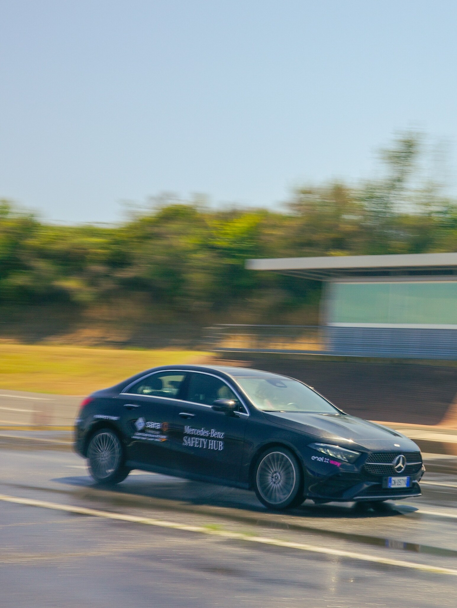 Mercedes-Benz Classe A Sedan impiegata in una sessione dei corsi guida sicura ACI