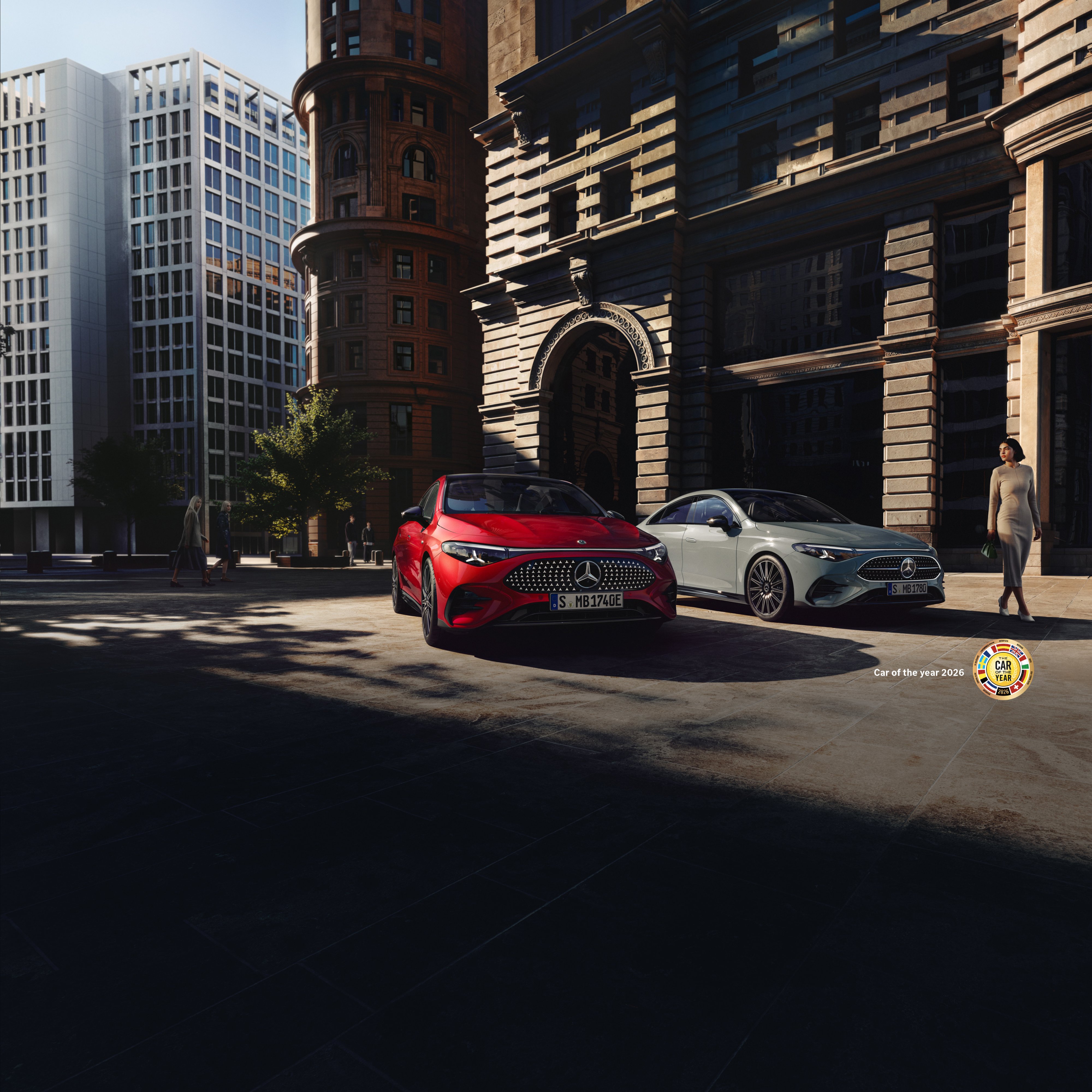 CLA ibrida e CLA elettrica con sullo sfondo dei palazzi