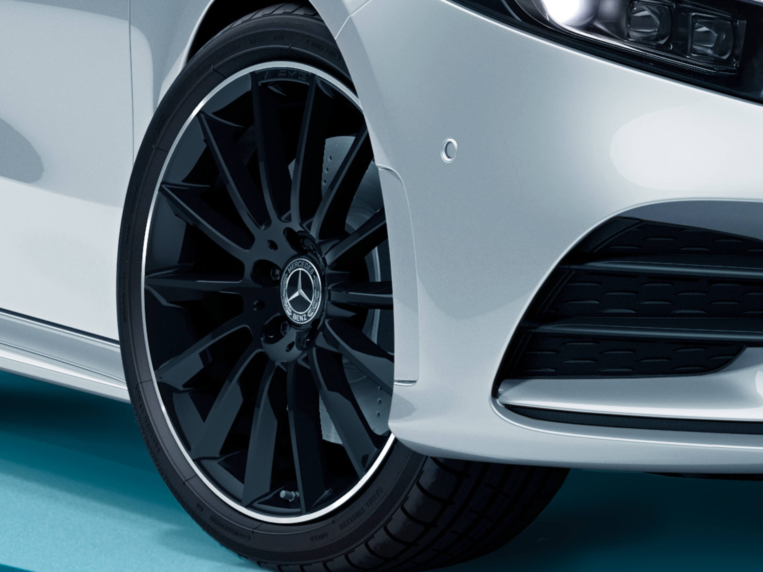 Cerchi in lega AMG da 19”