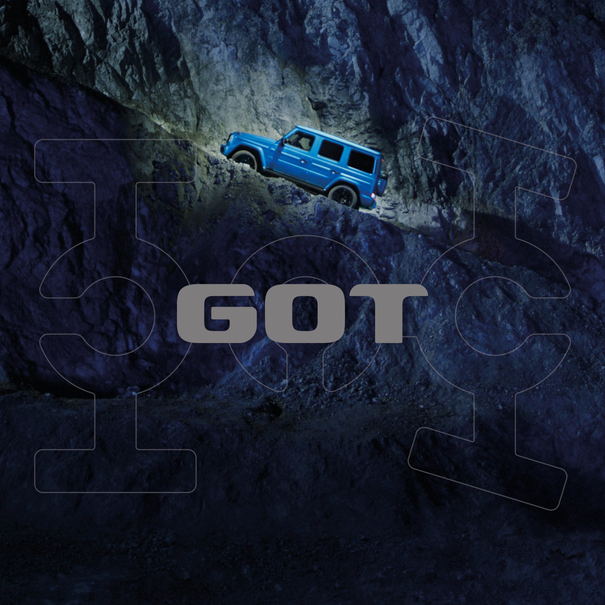 GOT | Mercedes-Benz Una Classe G su un pendio con la scritta GOT in basso