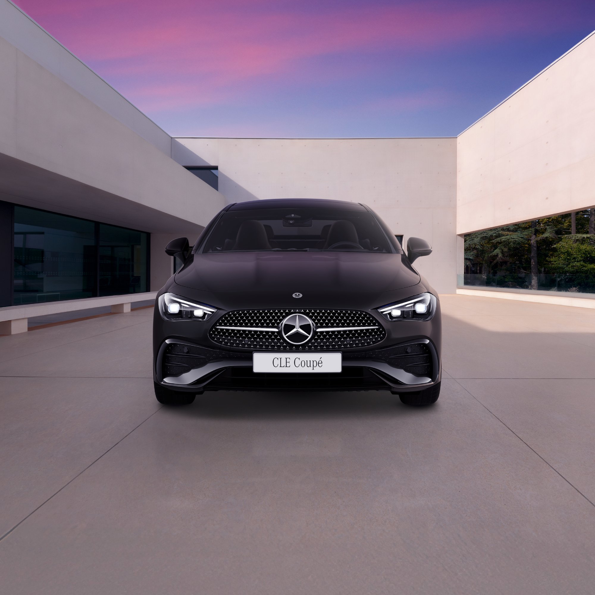 CLE Coupé Lifestyle Edition | Mercedes-Benz CLE Coupé Lifestyle Edition frontale in colorazione blu