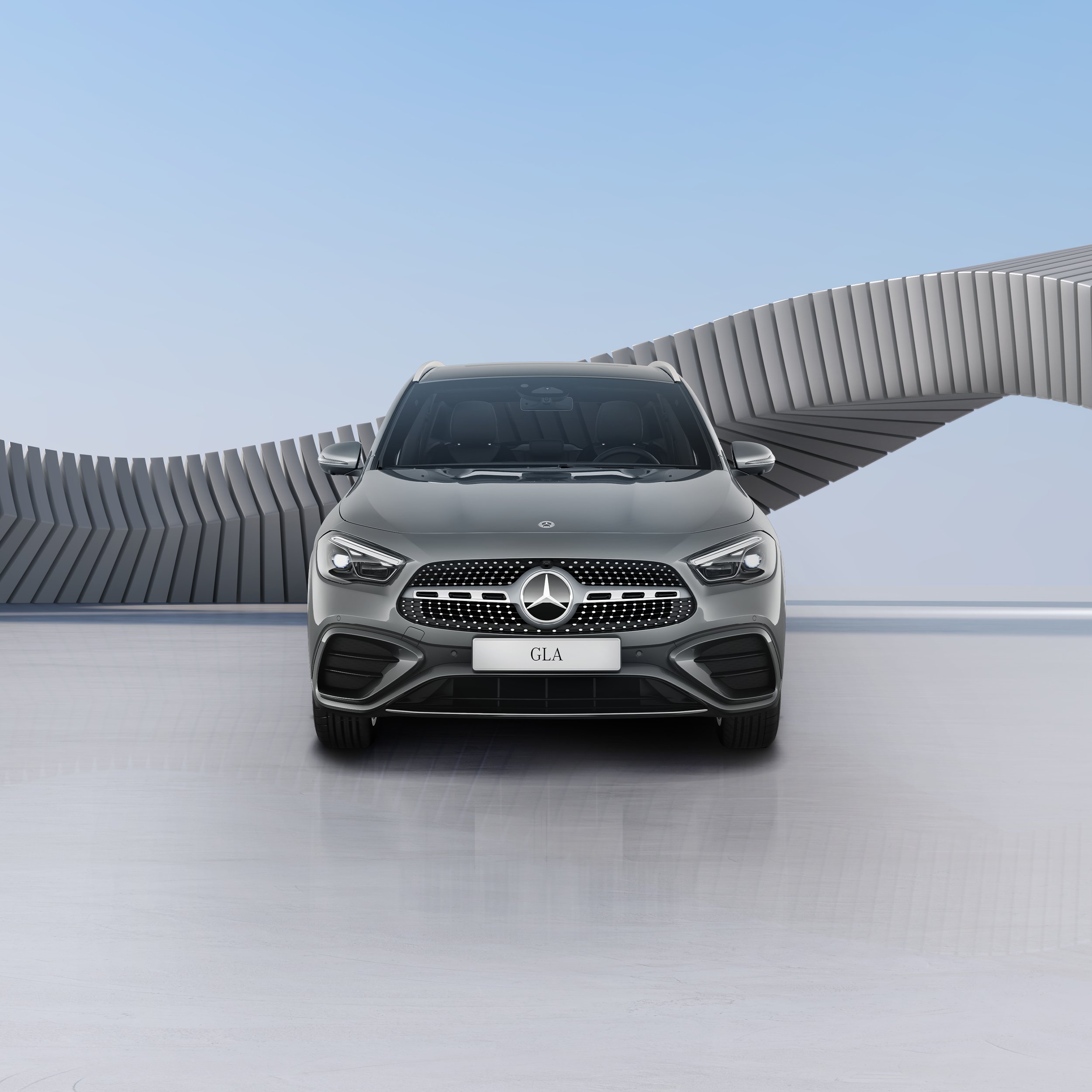 GLA Tech Edition | Mercedes-Benz GLA Tech Edition frontale in colorazione grigia