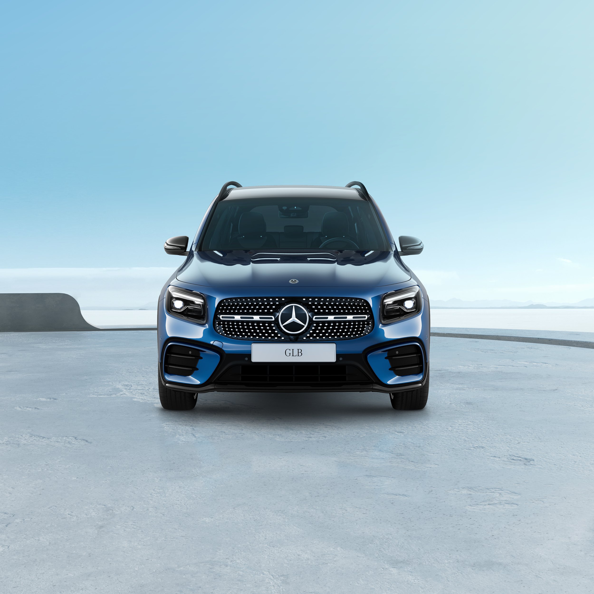 GLB Seaside Edition | Mercedes-Benz GLB Seaside Edition frontale in colorazione blu