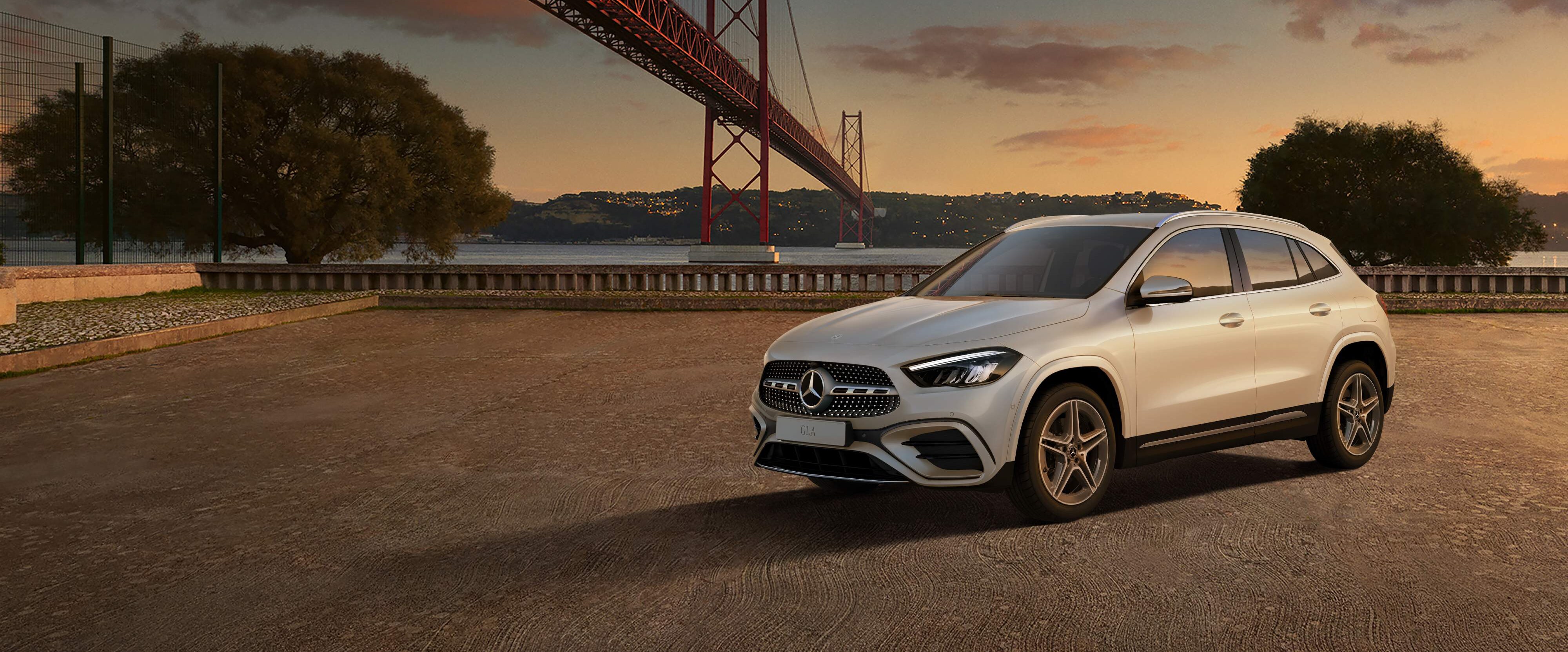 GLA con sullo sfondo un ponte