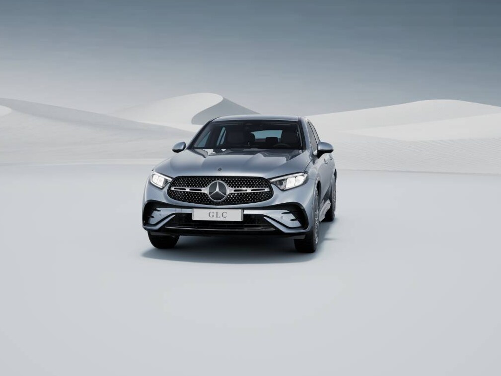 GLC Coupè vista frontale di colore grigio