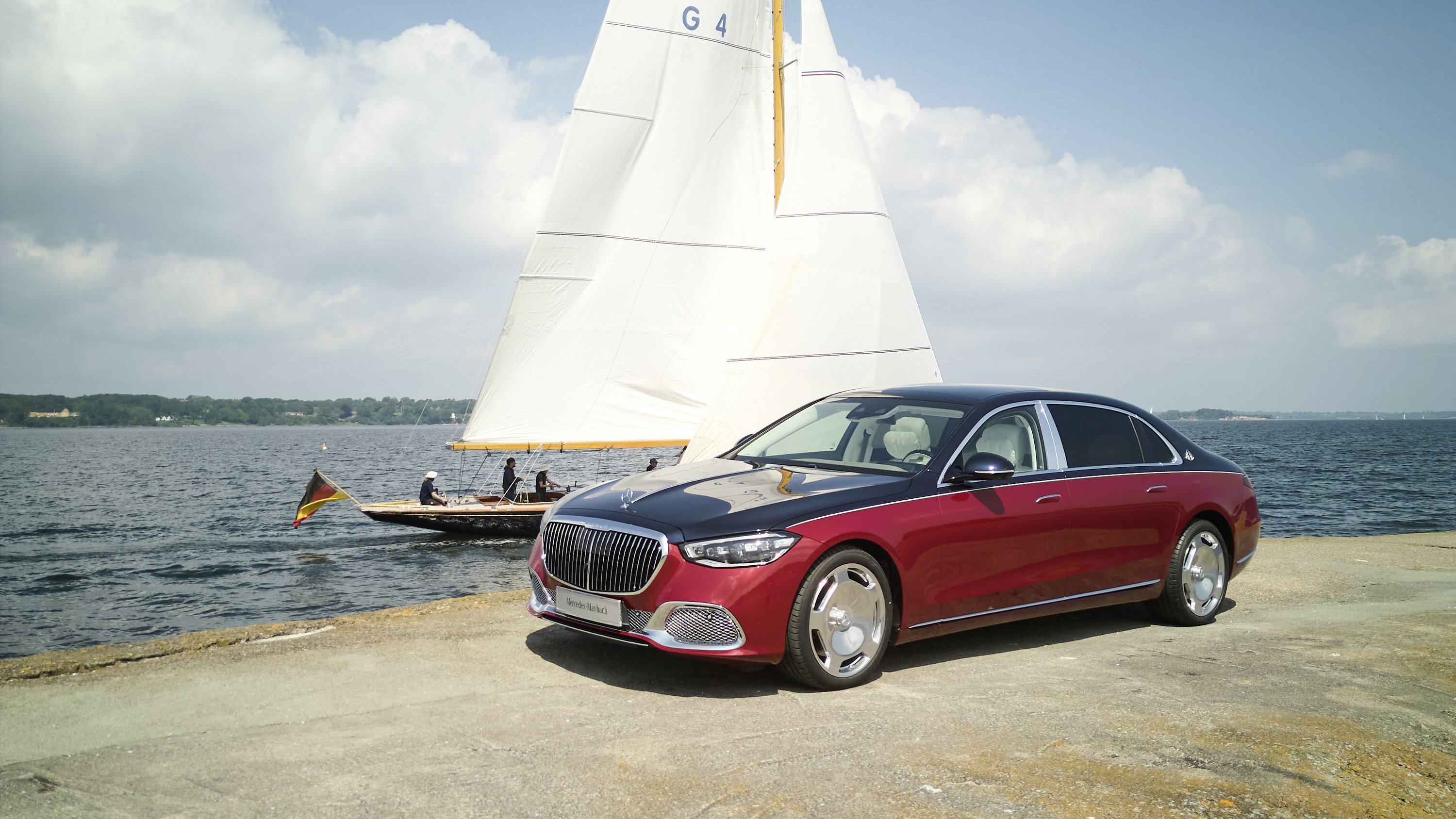 Mercedes-Maybach Classe S | Phi Beach Mercedes-Maybach Classe S con doppia colorazione