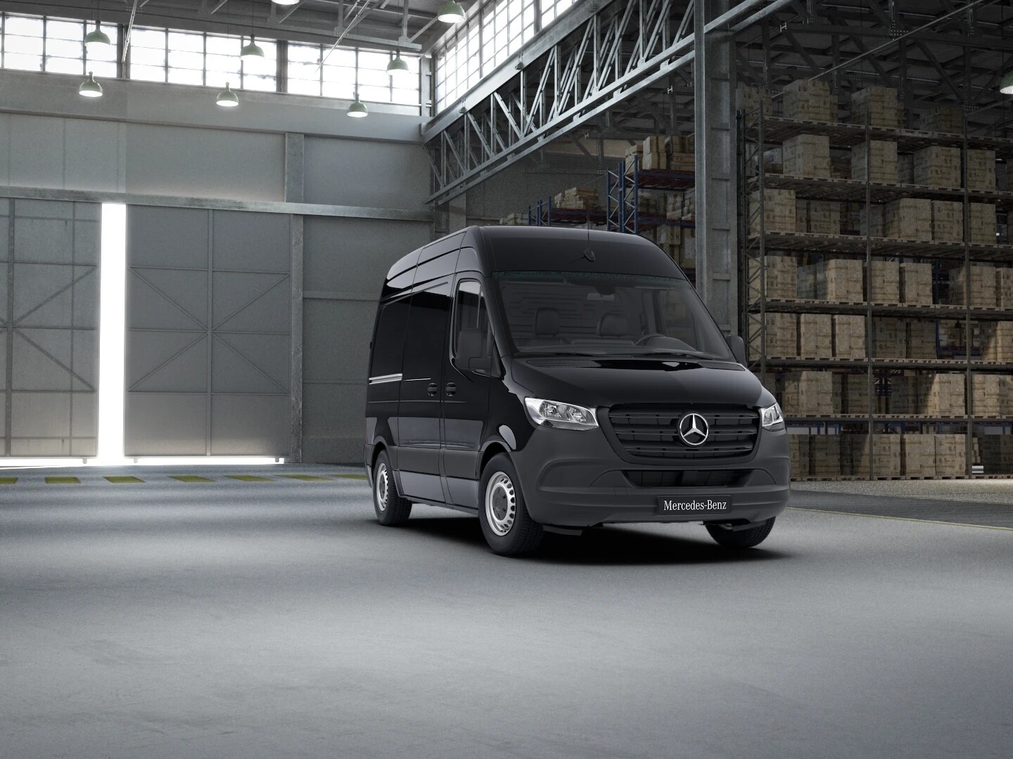 Sprinter furgone di colorazione nera dentro un magazzino