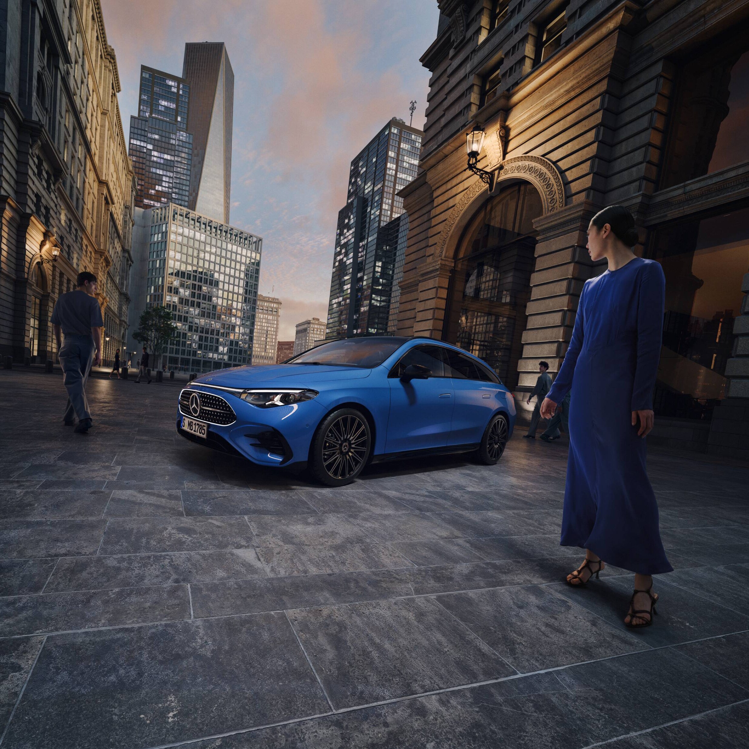 CLA Shooting Brake ibrida di colore azzurro