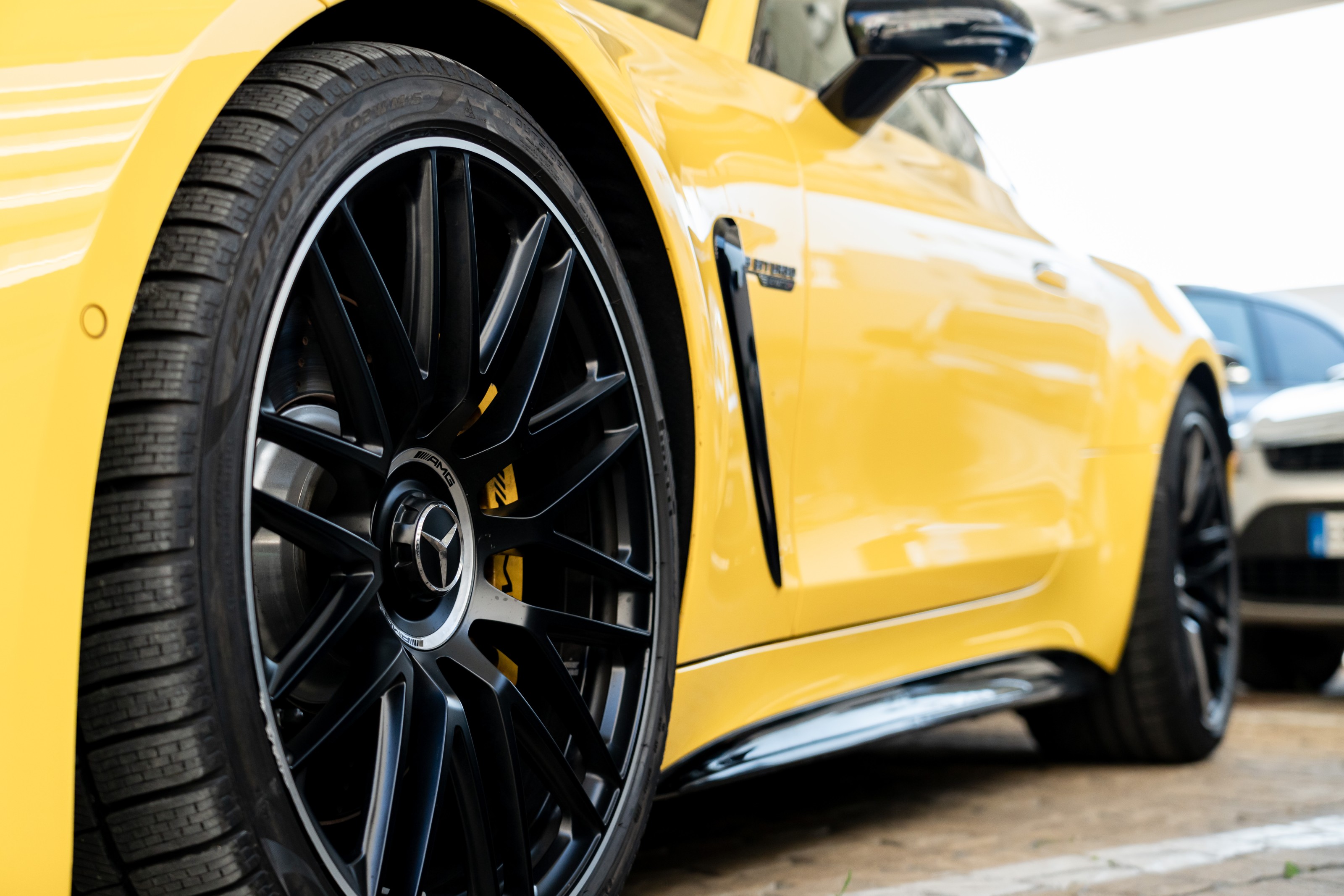 Spirit of Art | Mercedes-Benz Un dettaglio della Mercedes-Benz SL