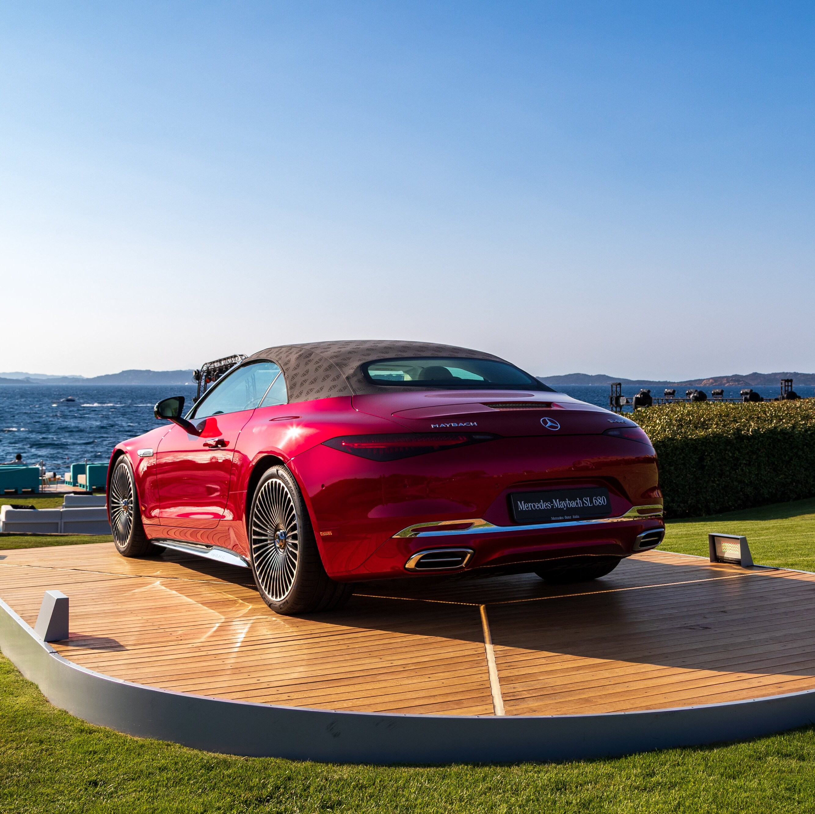 Mercedes-Maybach SL 680