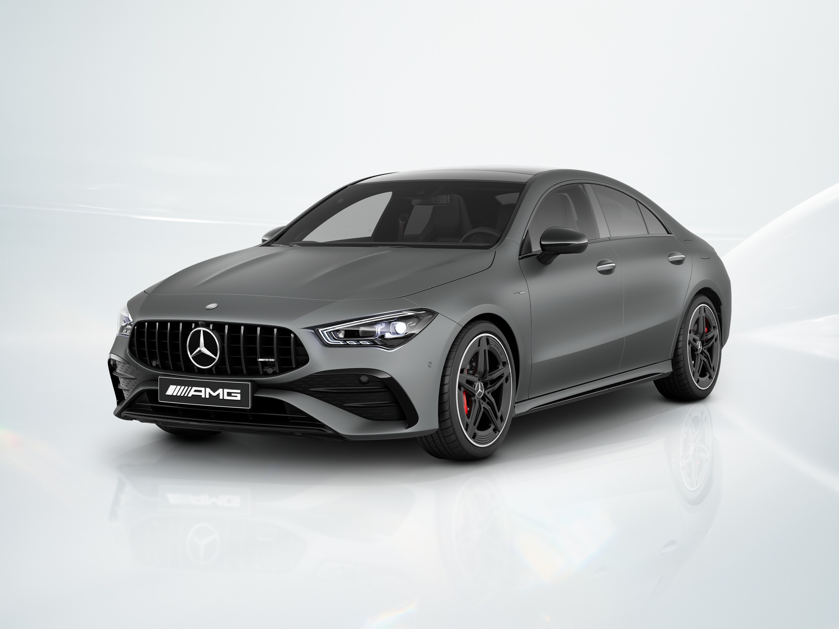 CLA Icon Racing vista di trequarti anteriore