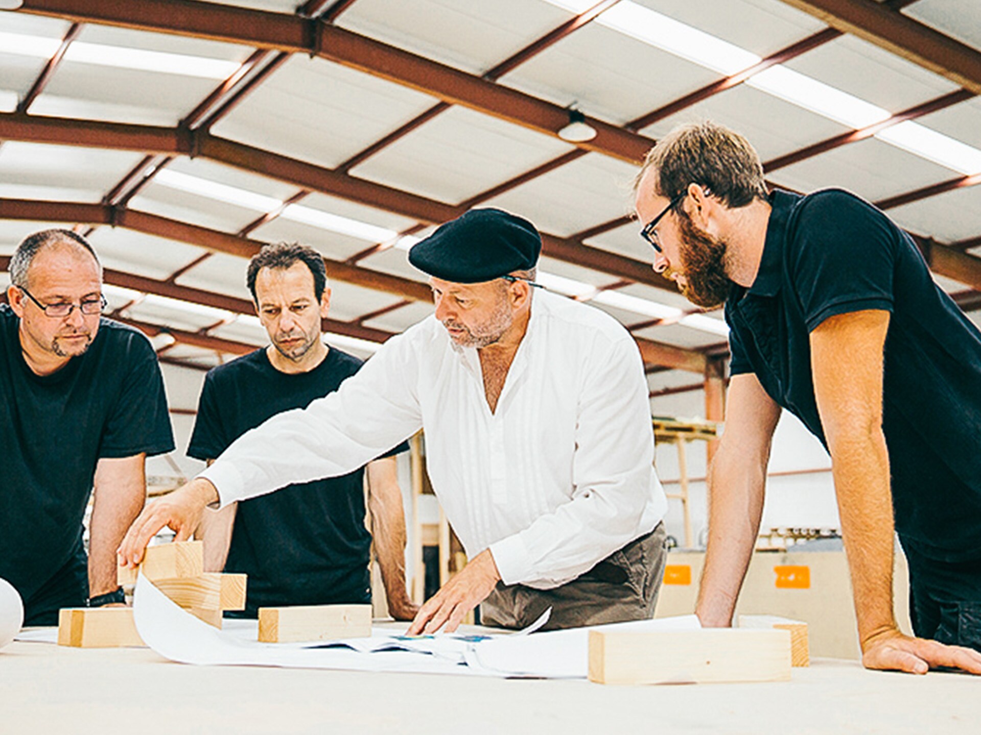 Ivan progetta nuovi metodi per vincere le sfide tecniche