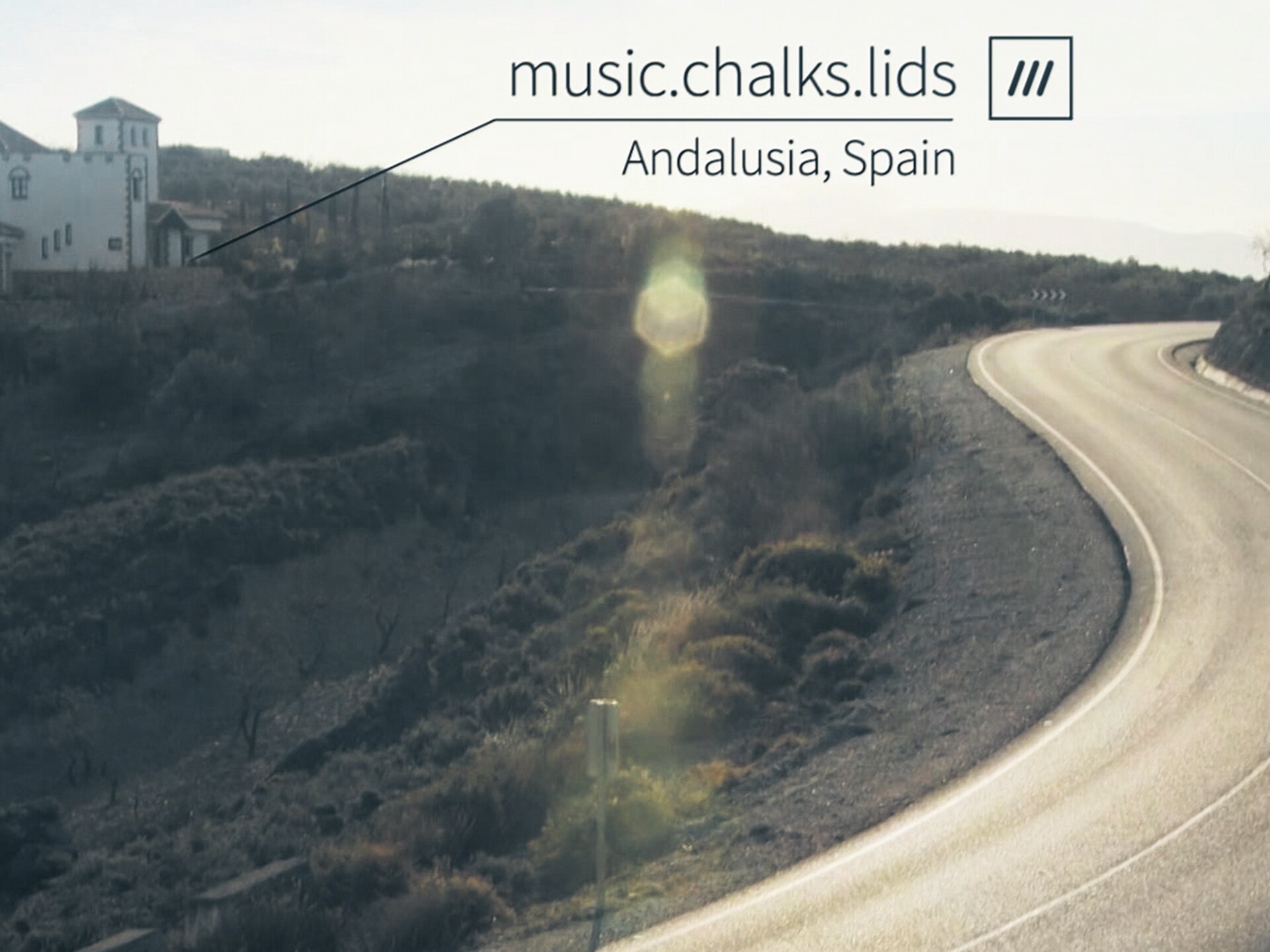 Immagine di una strada e di come funziona W3C