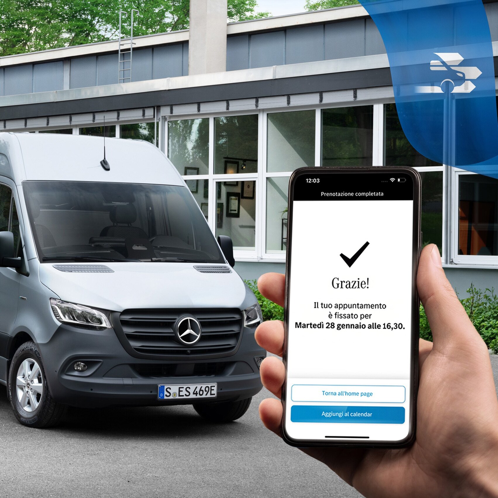 Un veicolo commerciale Mercedes-Benz Sprinter grigio 